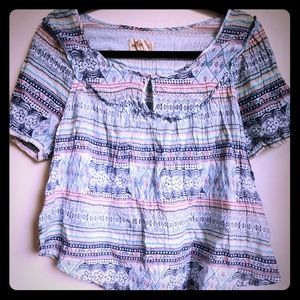 Hollister top